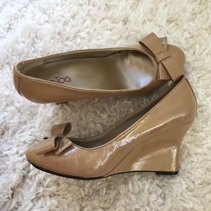 Nude Wedges